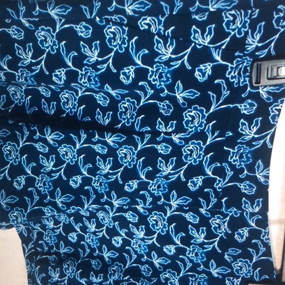 Ann Taylor Floral Printed Shorts - Picture 2 of 5